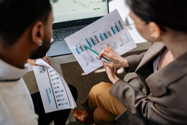 ¿Cuáles son los KPIs que debe incluir el cuadro de mando de una empresa?